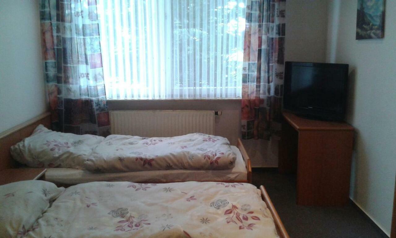 Ferienpark Sonnenhof Тамбах-Дийтхарц Екстериор снимка